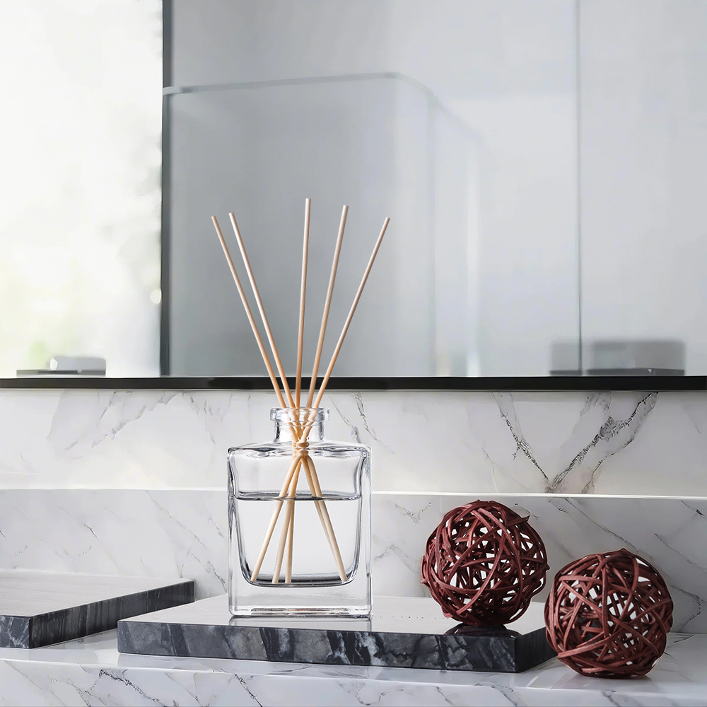 Moderna bottiglia quadrata in  - Home Fragrance Bottle recensione e prezzo
